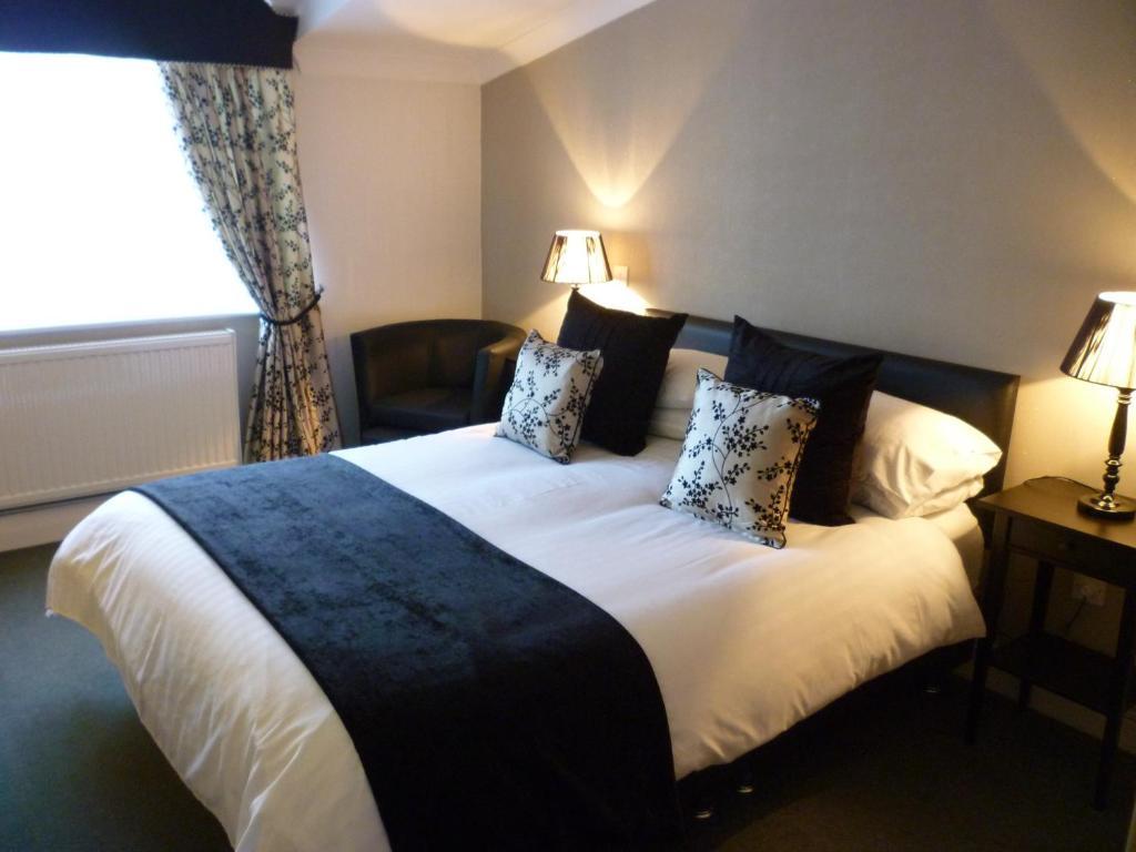Deanwater Hotel Wilmslow Eksteriør billede